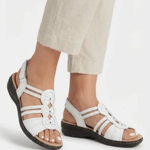 Sandale femme confortable à détails ajourés