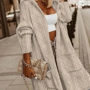 Pauline Laurent | Longue cape structurée avec capuche - Édition Automne