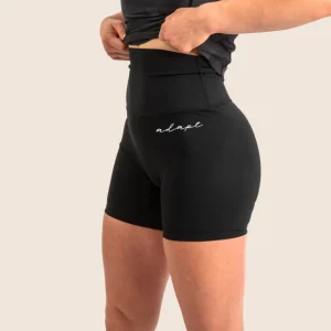 Women’s Mid‑Length Compression Shorts – High‑Waisted Black