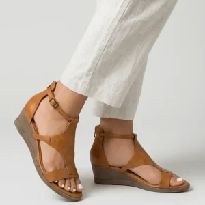 sandale compensée femme à brides