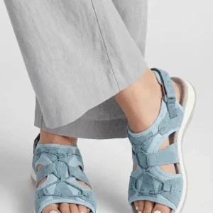 Sandale confortable à brides croisées