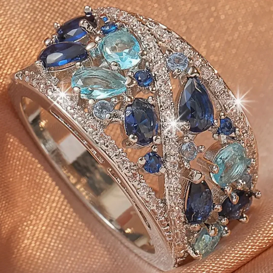 Bague en Zirconia Bleu Vintage – Image 2