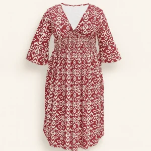 Ciona | Robe fleurie avec décolleté en V