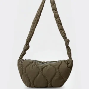 Clara™ – Modernité Matelassée pour un Style Audacieux au Quotidien