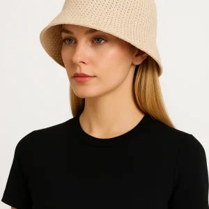 Chapeau cloche en laine beige pour femme élégant