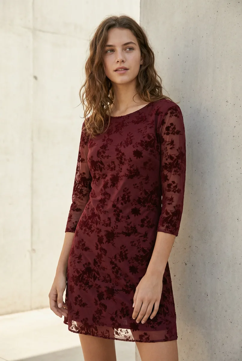 Robe courte dentelle chic manches 3/4 noir bordeaux maille stretch – Image 3