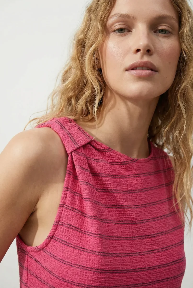 Robe moulante fuchsia – Image 9