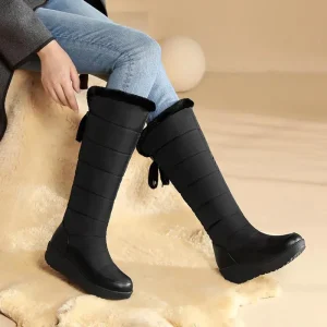 Bottes d'hiver pour femmes avec doublure en fourrure - à hauteur du genou et chaudes pour les jours de neige