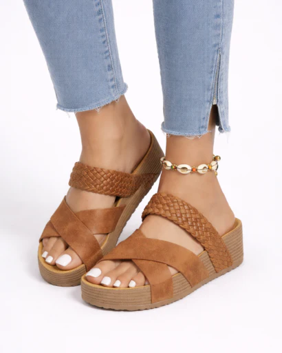 Sandales femme plateforme à brides croisées avec bande tressée et semelle épaisse texturée – Image 8