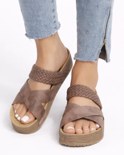 Sandales femme plateforme à brides croisées avec bande tressée et semelle épaisse texturée – Image 7