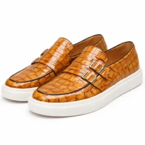 Mocassins femme style slip-on effet texturé avec double boucle décorative et semelle épaisse contrastée