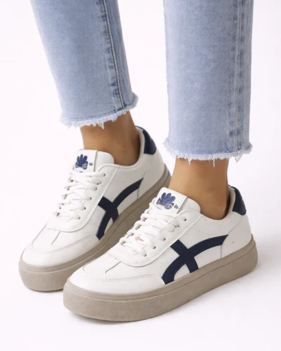 Baskets basses femme à lacets avec semelle épaisse et empiècements latéraux contrastants – Image 4