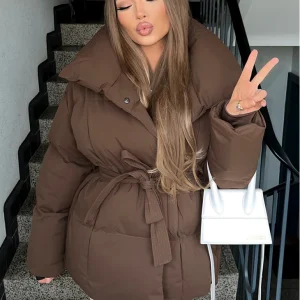 ASTRA™ | Doudoune Courte Matelassée & Ceinturée