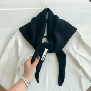 CosyWrap - Écharpe tricotée triangulaire en laine de niche pour les femmes, comme foulard ou écharpe chaude