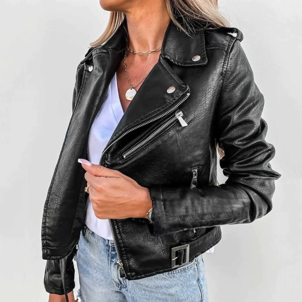 Veste en cuir élégante pour femme, doublée et zippée | Veste de motard luxueuse en noir ou rouge – Image 5