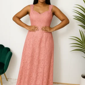 Hafsoit Mode – Robe longue en dentelle vieux rose – Élégance romantique et féminité intemporelle