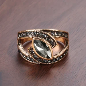 Bague Élégante avec Cristal Noir
