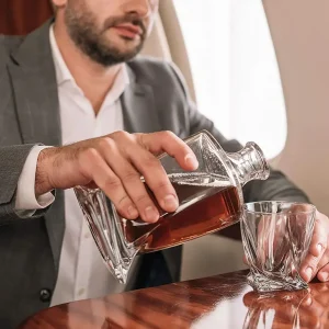 Set de verres à whisky avec carafe en cristal