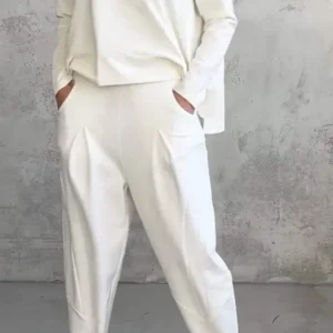 Ensemble estival femme décontracté avec pull ample et pantalon fuselé