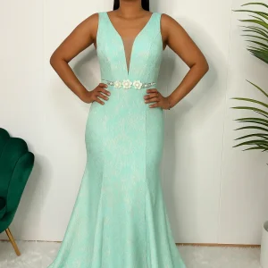 Hafsoit Mode – Robe de soirée sirène turquoise et dorée avec ceinture florale – Élégance et raffinement