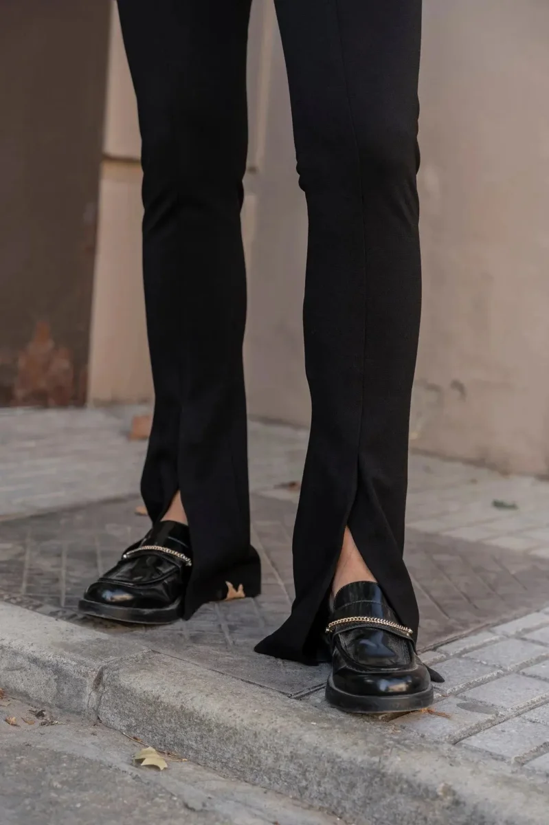 Leggings Évasé Noir À Fentes – Image 4