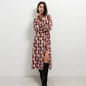 Robe Chemise Longue Bordeaux Avec Boutons Dorés