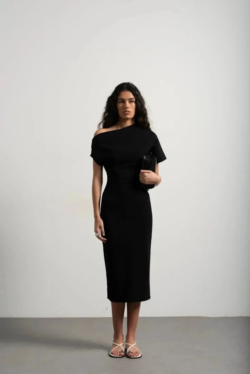 Robe Asymétrique Mi Longue Noire