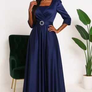 Robe de soirée longue bleu nuit en satin – Élégance chic avec manches mi-longues et ceinture bijou