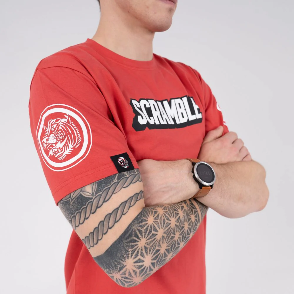 Scramble Sportif Tee- Rojo – Image 5