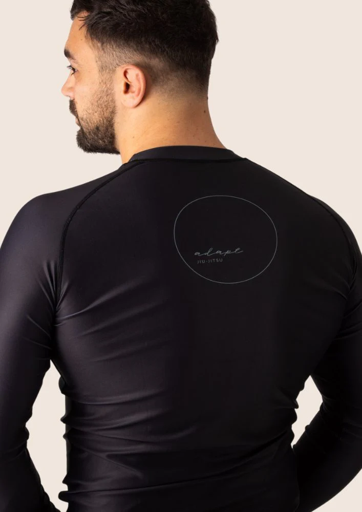 Men’s Long-Sleeved Classic Rashguard - Black – Image 3