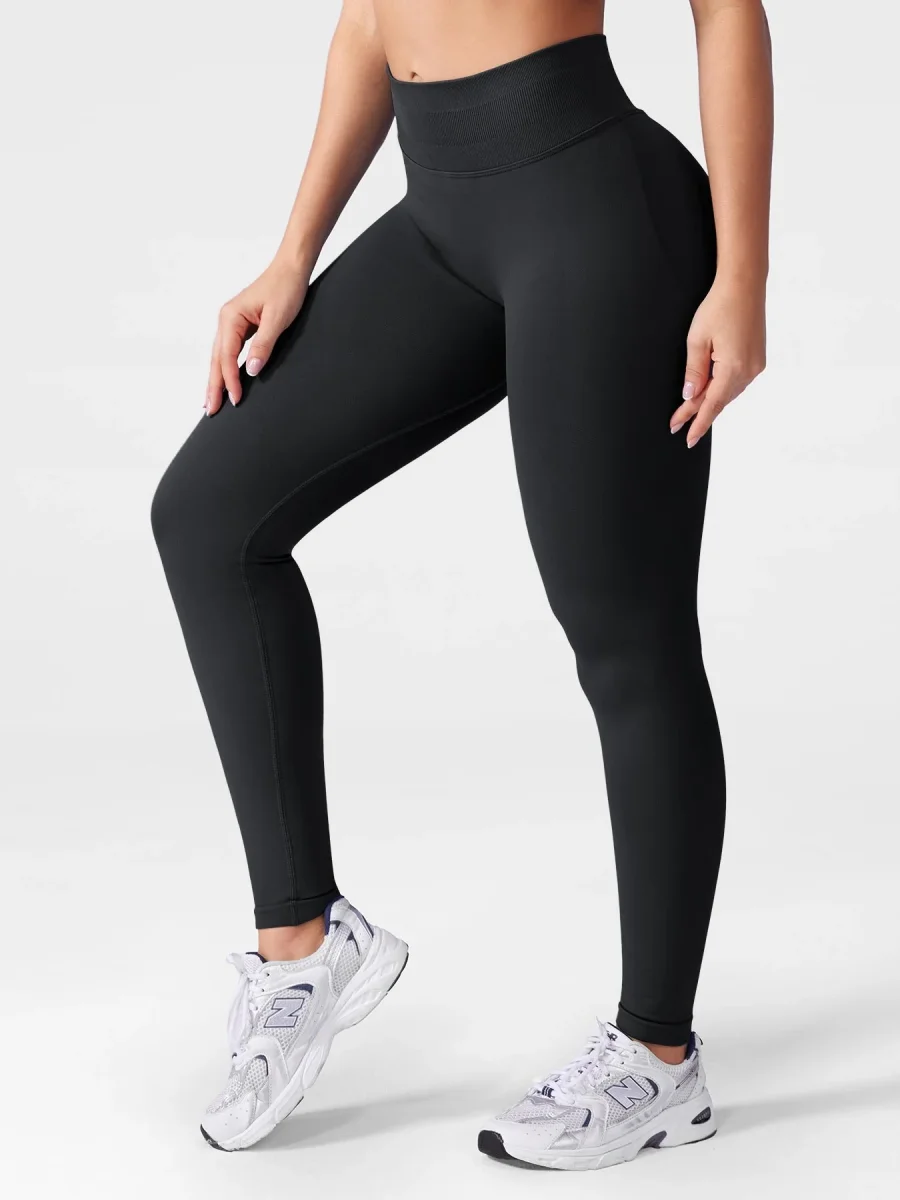 Leggings sculptants sans coutures – Coupe haute intensité et tissu évacuant l'humidité – Image 3